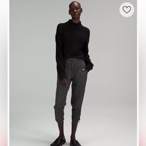 Lululemon Dance Studio Mid-Rise Cropped Pant